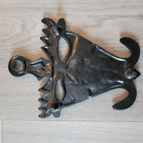 Vintage Cast Iron Trivet With Ornate Design - Picture 2 of 5